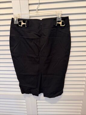 New original Gucci Classic Black Pencil Skirt with gold metal signature size 38